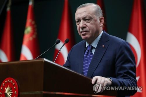 터키, '보스포루스 자유항행' 지지 선언한 퇴역 제독 10명 체포(종합)