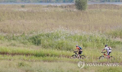 자전거 타고 낙동강길 유람…창원시 무료대여소 운영