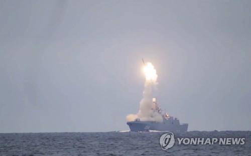 '중·러 추격 급한데'…미, 극초음속 미사일 발사시험 실패