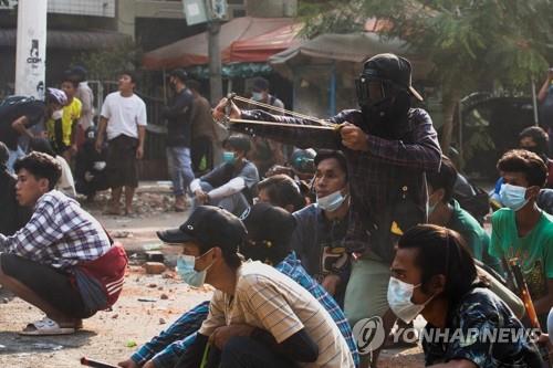 미얀마 군경 발포로 누적 사망자 600명 넘어…어린이만 48명