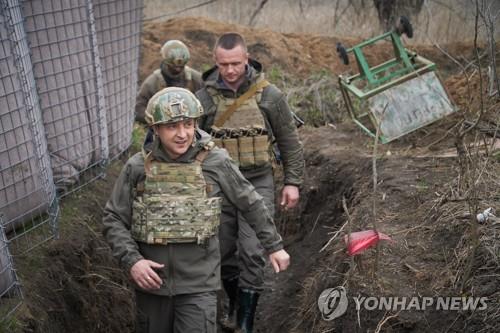 젤렌스키 대통령 "미국, 말 아닌 행동으로 우크라 지원해야"