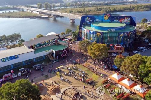 춘천시 축제 '기지개'…마임·인형극·연극 상설공연