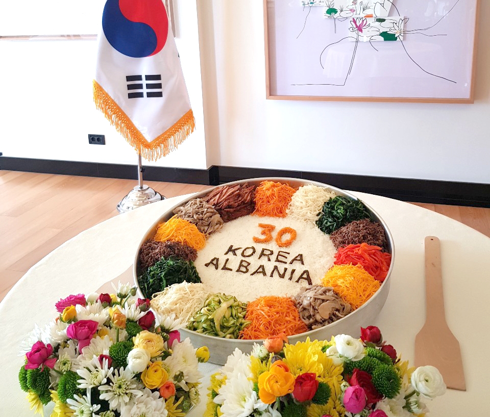 '비빔밥으로 다진 우의'…한국-알바니아 수교 30주년 기념행사