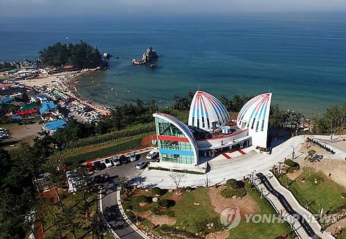 삼척 이사부사자공원 그림책 나라 전시관 새 단장