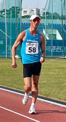 최병광, 육상 남자 10,000ｍ 경보 비공인 한국新…39분 11초 65(종합)