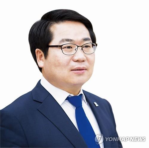 아산프로축구단, '물의 선수' 해결·대표이사 퇴출 약속