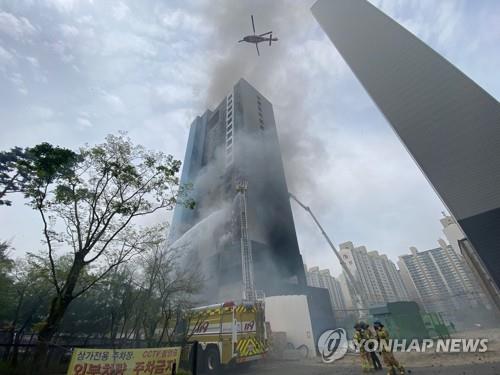 남양주 오피스텔 공사장서 불…1명 추락해 숨져(종합 2보)