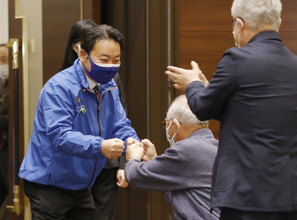 '스가 중간평가' 日 국회의원 재보선 3곳서 집권 자민당 전패