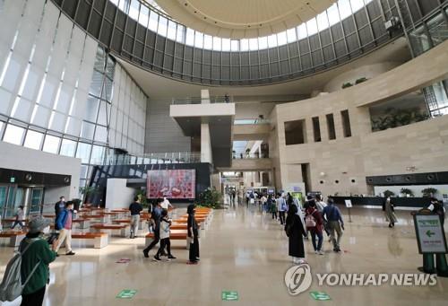 이건희 컬렉션 품은 문화계 '환호'…"큰 선물 받았다"