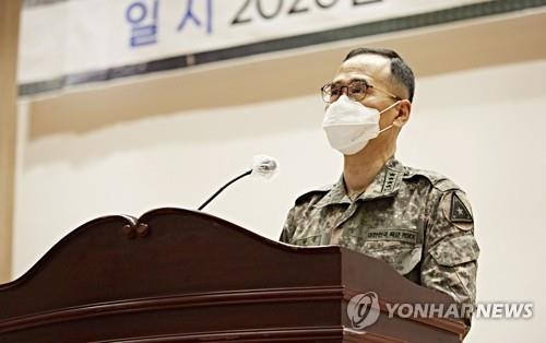 육군총장, 훈련소 과잉방역 논란에 "책임 통감…전면 재검토"