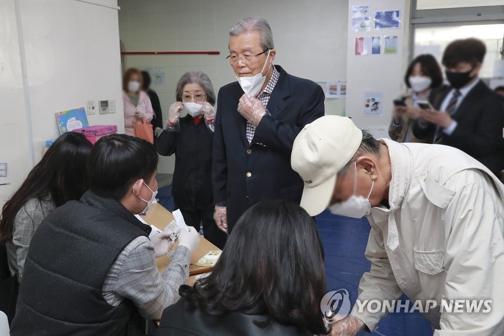 야당 부활 이뤄낸 김종인…대선 승기 잡았다