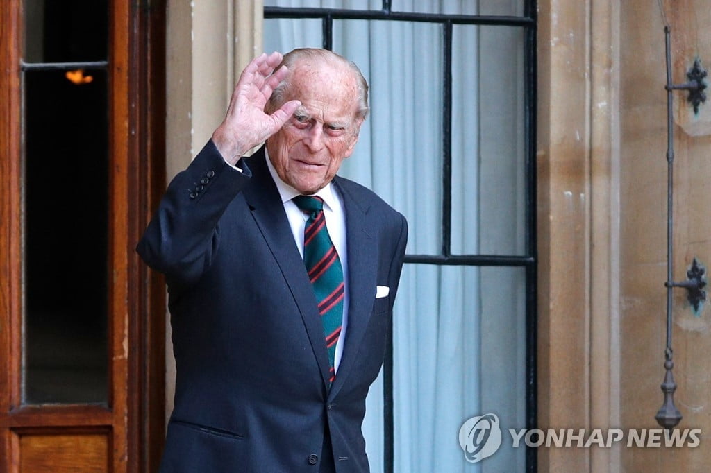 영국 엘리자베스2세 여왕 남편 필립공 별세