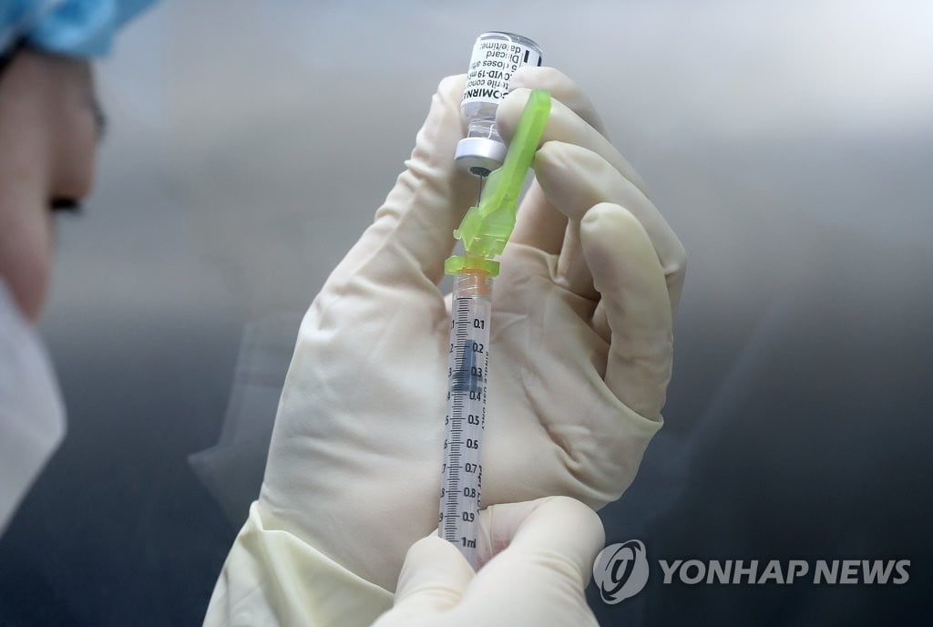 백신 수급 전망 불투명 여전…정부 "추가 확보방안 논의"