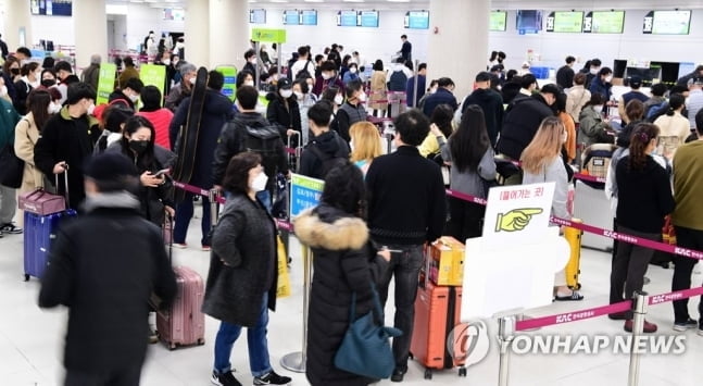 제주공항 급변풍·강풍특보…항공기 결항·지연 속출