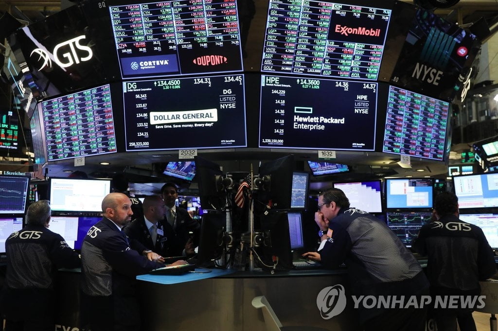 미국증시, 연준 시장 안심 유도에도 하락…다우 0.48%↓