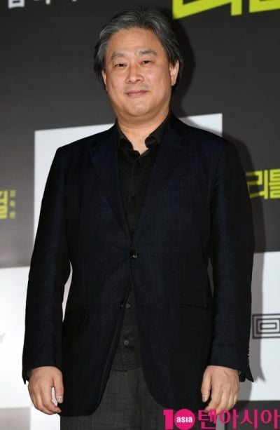 박찬욱 감독, '미나리' 제작사와 美드라마 만든다