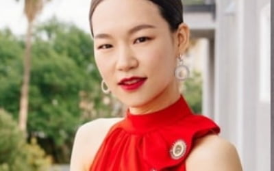치파오 연상?…한예리 오스카 드레스 '중국풍' 논란