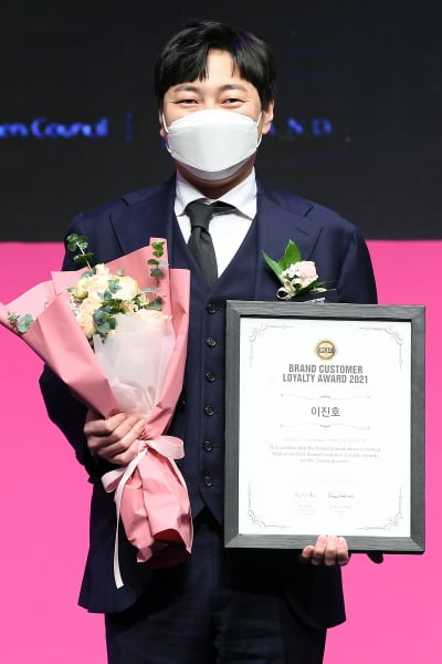 [TEN 포토] 이진호 '브랜드대상 개그맨 부분 수상'