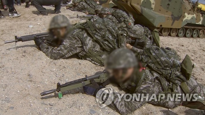 '대권도전' 박용진 "모병제·여성 군사훈련" 파격 제안