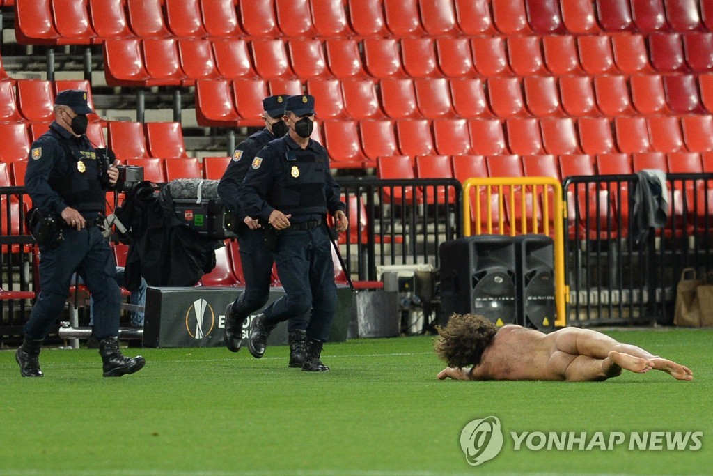 맨유, 그라나다 꺾고 UEL 4강 가까이…아스널은 뼈아픈 무승부