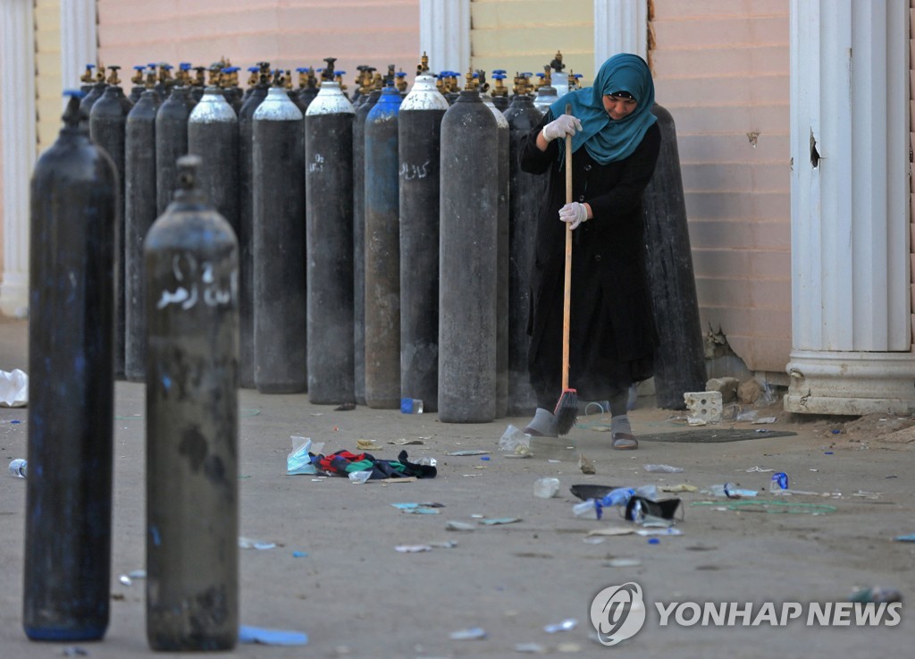 코로나19 환자 치료 이라크 병원서 화재…수십명 사망