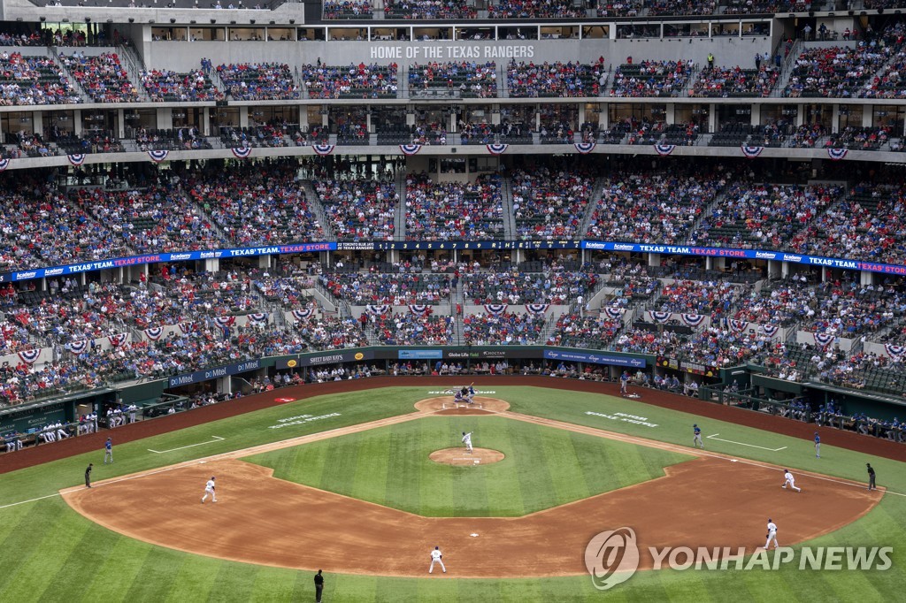 [고침] 스포츠(4만여명 운집한 글로브라이프필드…위험한…)