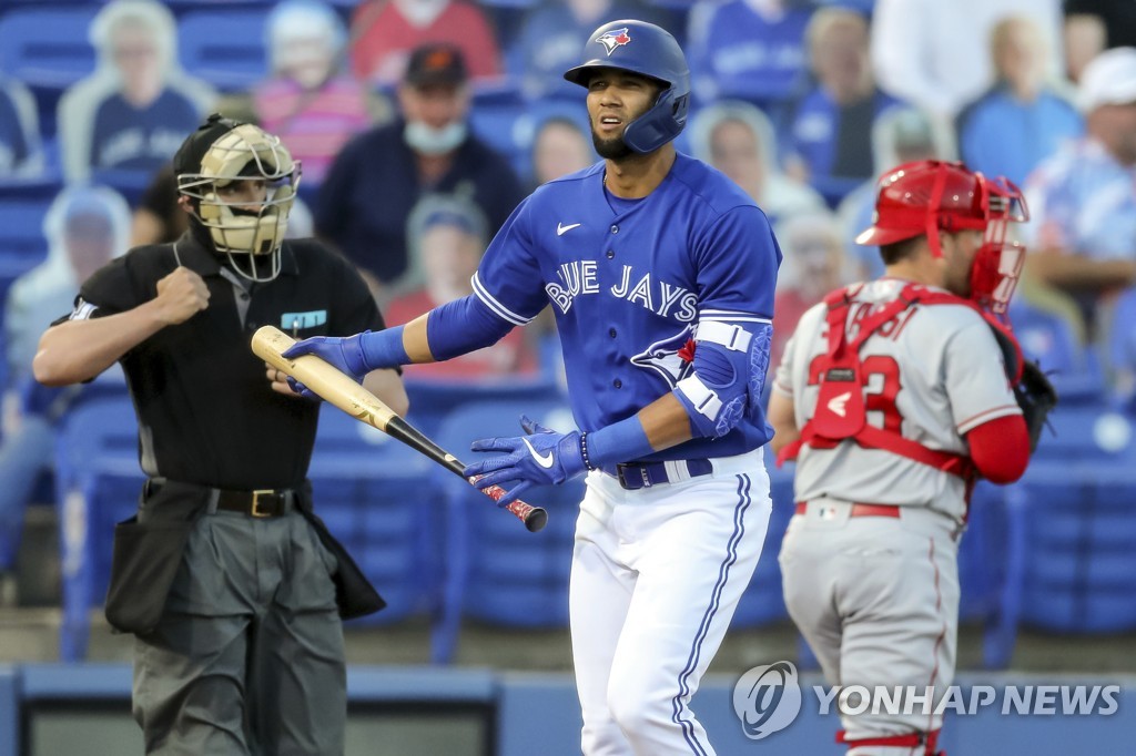 MLB 토론토 구리엘 주니어도 백신 부작용으로 부상자 명단