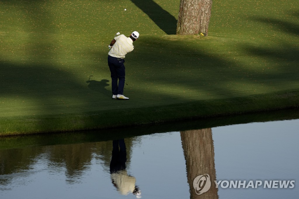 마쓰야마, 마스터스 우승…아시아 선수 최초 '그린재킷'