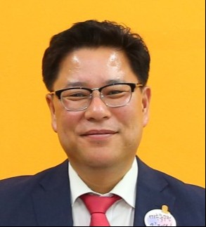 경찰, '성희롱 의혹' 인천 미추홀구청장 고소한 여성 조사