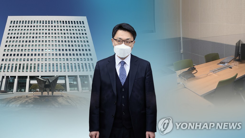 검찰, '허위 보도자료' 공수처 문상호 대변인 소환통보