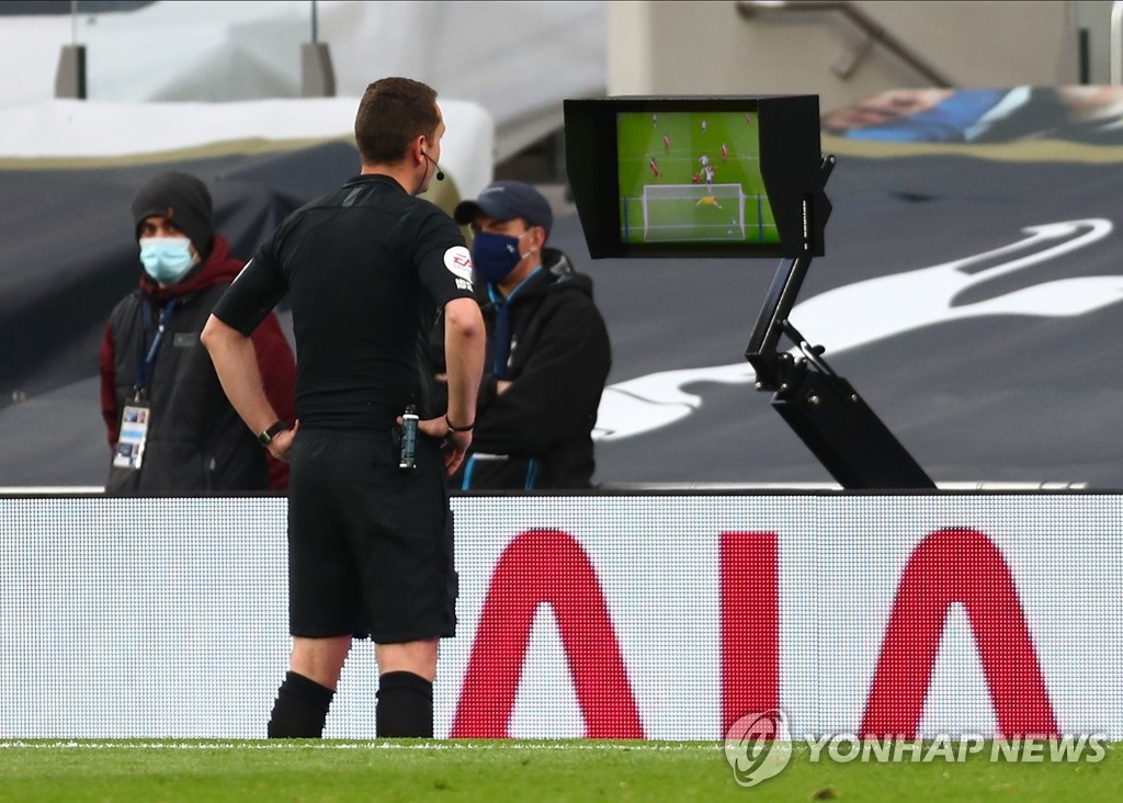 손흥민 EPL 개인 최다 15호골 '쾅'…토트넘에 2-1 역전승 선사