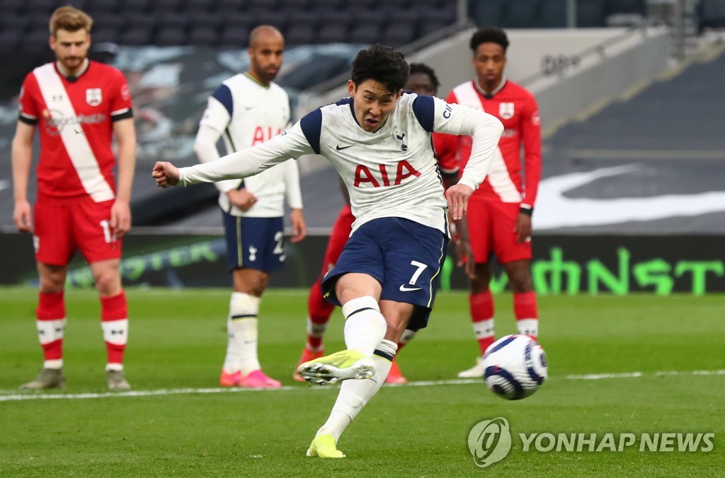 EPL 개인 최다골 기록 손흥민…"이제 카라바오컵 위너 돼야죠"