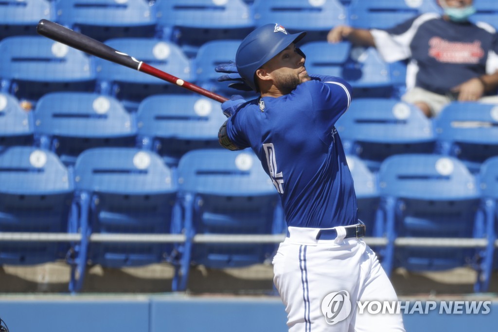 MLB 토론토 스프링어, 훈련 중 허벅지 통증…복귀 일정에 차질