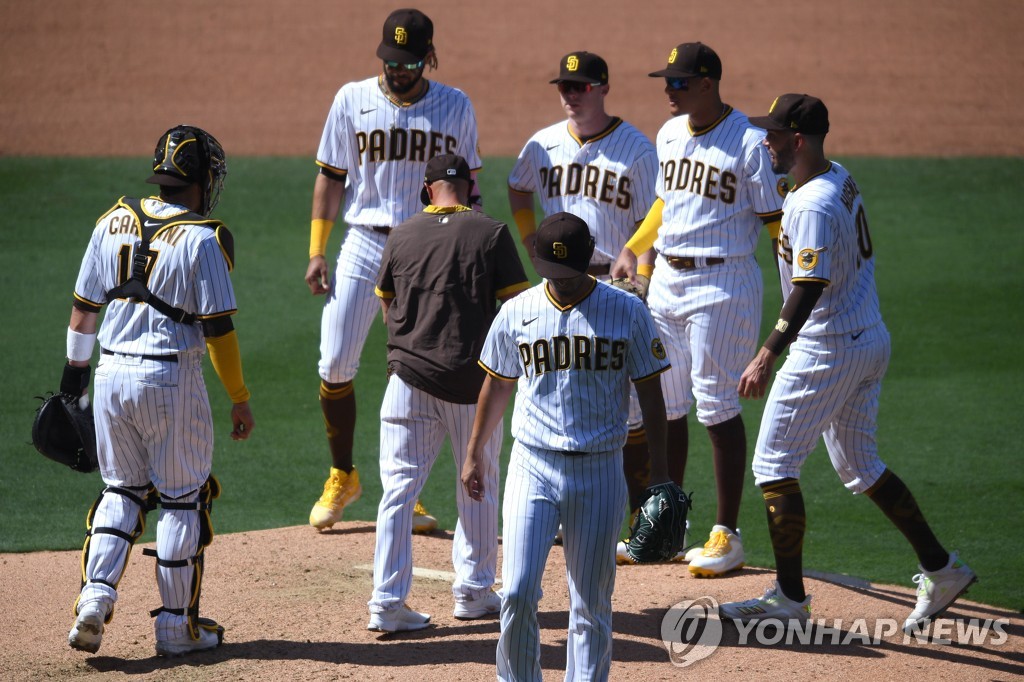 '류현진·콜은 잘 던졌네'…MLB 개막전서 에이스 대거 부진