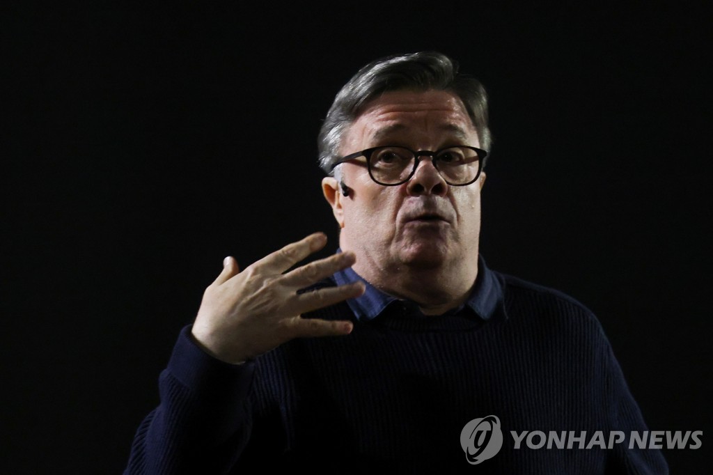 387일만의 뉴욕 브로드웨이 공연…36분간 맛보기 무대