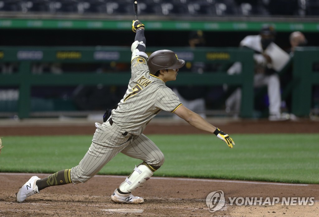 샌디에이고 김하성, 시즌 두 번째 멀티히트…시즌 타율 0.226(종합)