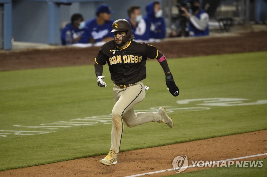 김하성 대타 삼진…샌디에이고, 다저스에 연장 역전승