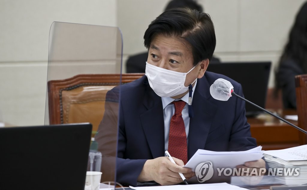 노웅래 "홍남기, 세금 내려야하는데 재정만 생각…책임 물어야"