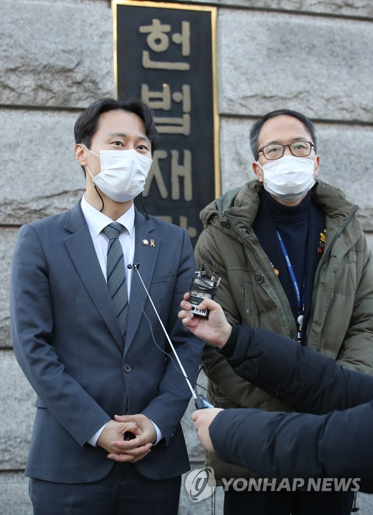 '퇴임법관 파면' 가능할까…헌재, 임성근 탄핵 놓고 고심