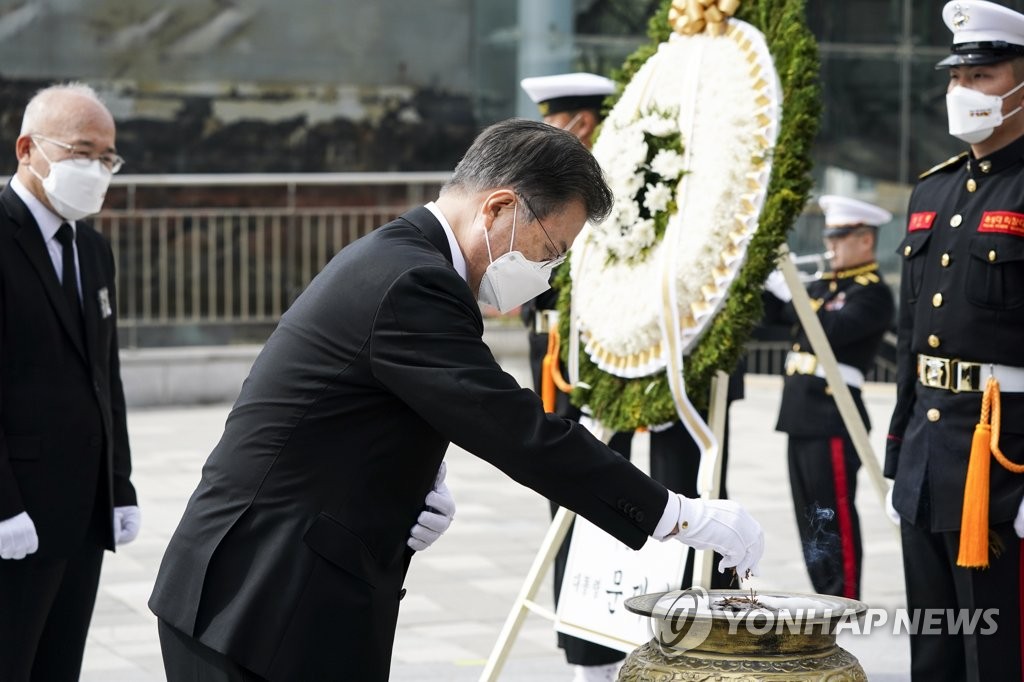 靑 "천안함 피격사건 재조사 문제에 전혀 관여안해"