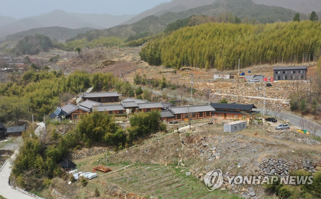 "무늬만 서당 폭력사태에 피가 거꾸로…전통서당 가치훼손 안돼"