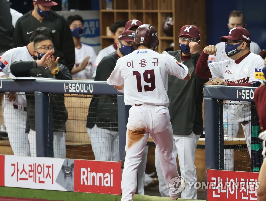 요키시 7이닝 1실점 쾌투…키움, 프로야구 개막전서 삼성 제압