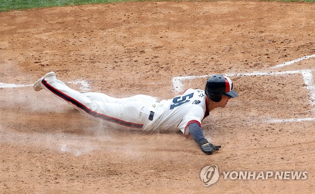 두산, 부상 악재 딛고 LG에 설욕…수아레즈 첫 패