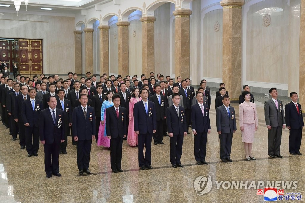 북한 '최말단' 세포비서, 혁명성지 참관…대회 전 사상교육 나서