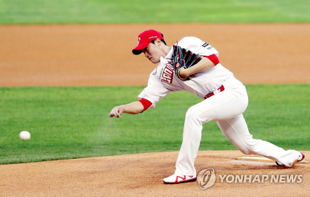 '4년 만에 견제사 잡은' 박종훈 "겨울에 견제만 생각했죠"