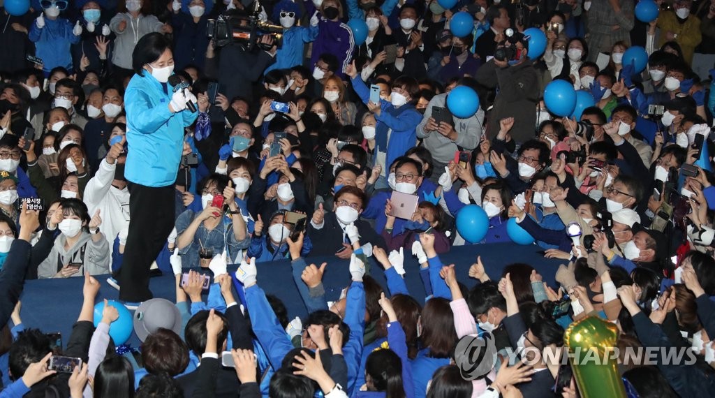 '심판 쓰나미'에 날개꺾인 박영선…암중모색 들어갈듯