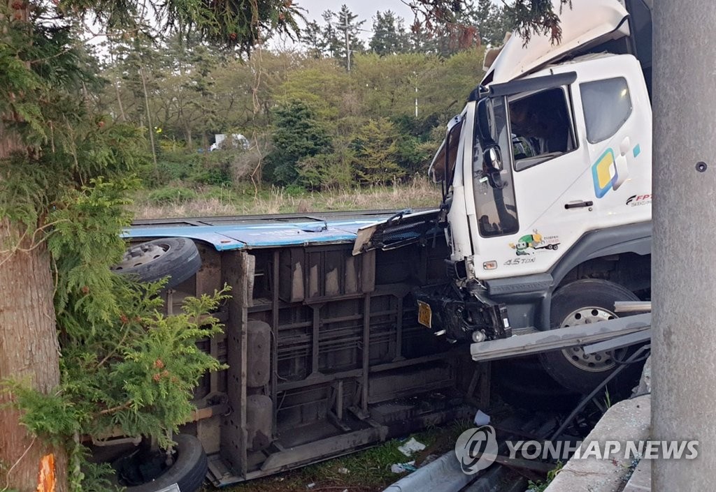 제주-서귀포 산간도로 내리막 구간 사고 반복에도 대책은 '깜깜'