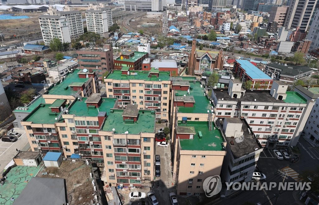 홍남기 "주택공급은 지자체 단독으로 안돼…긴밀한 상호협력 기대"(종합)