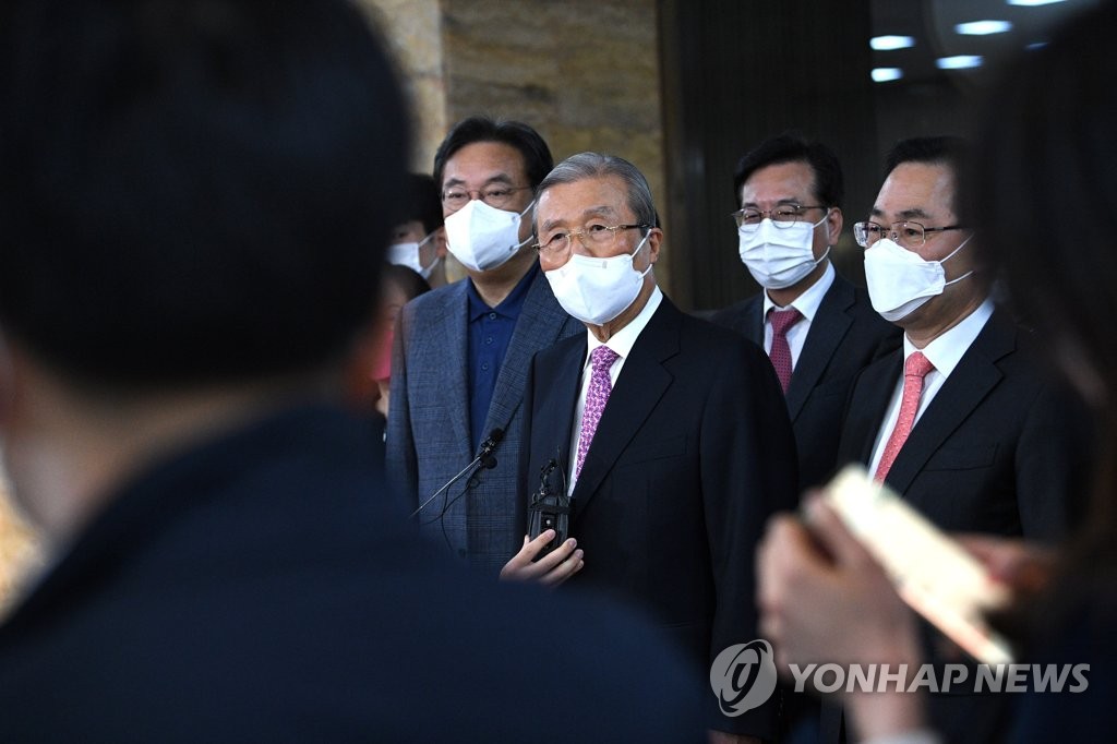 '포스트 김종인' 두고 우왕좌왕…힘의 공백 빠진 국민의힘