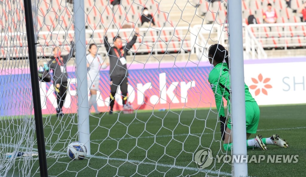한국 여자축구, 중국에 1-2 패배…멀어진 '도쿄행 티켓'